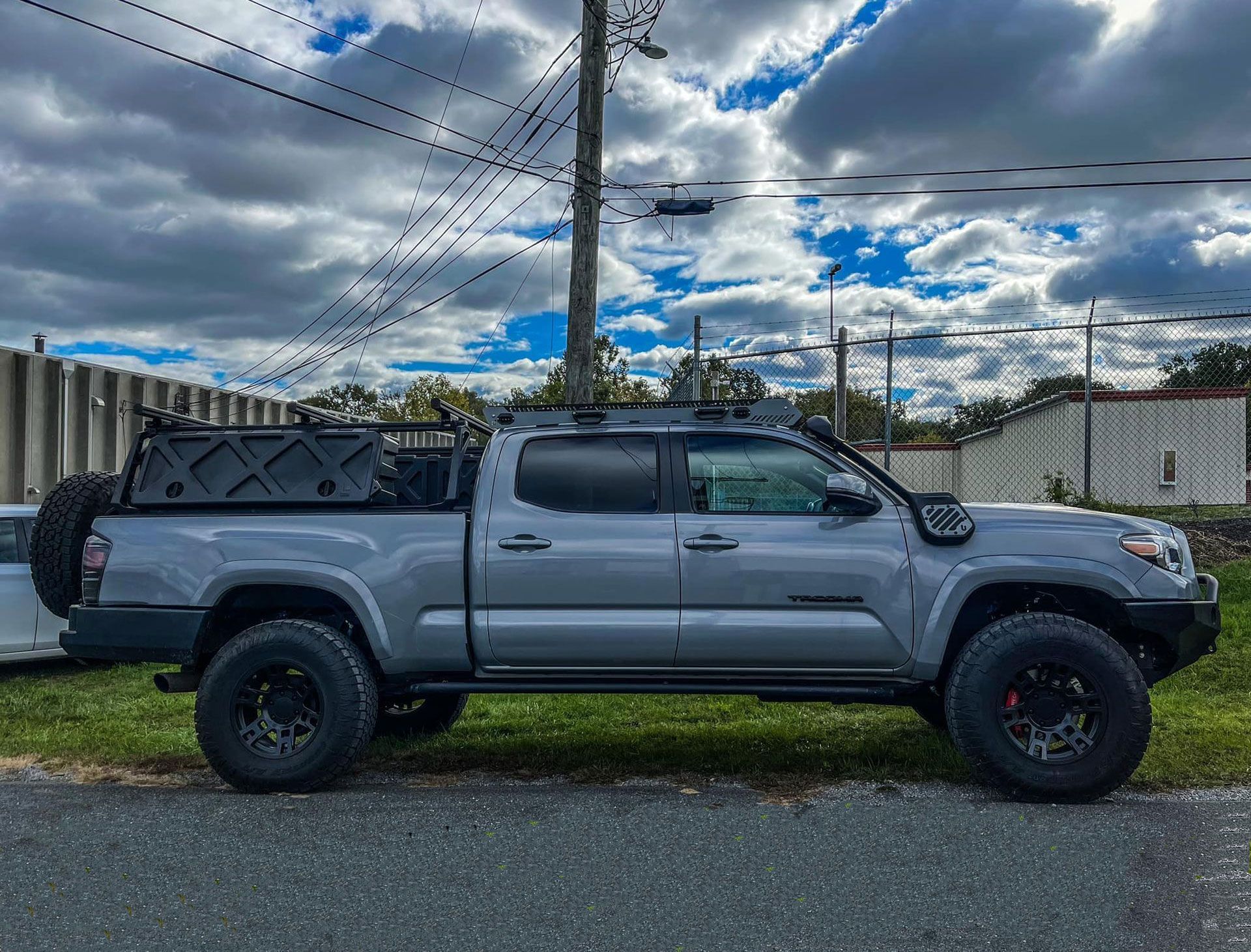 dark gray offroad truck