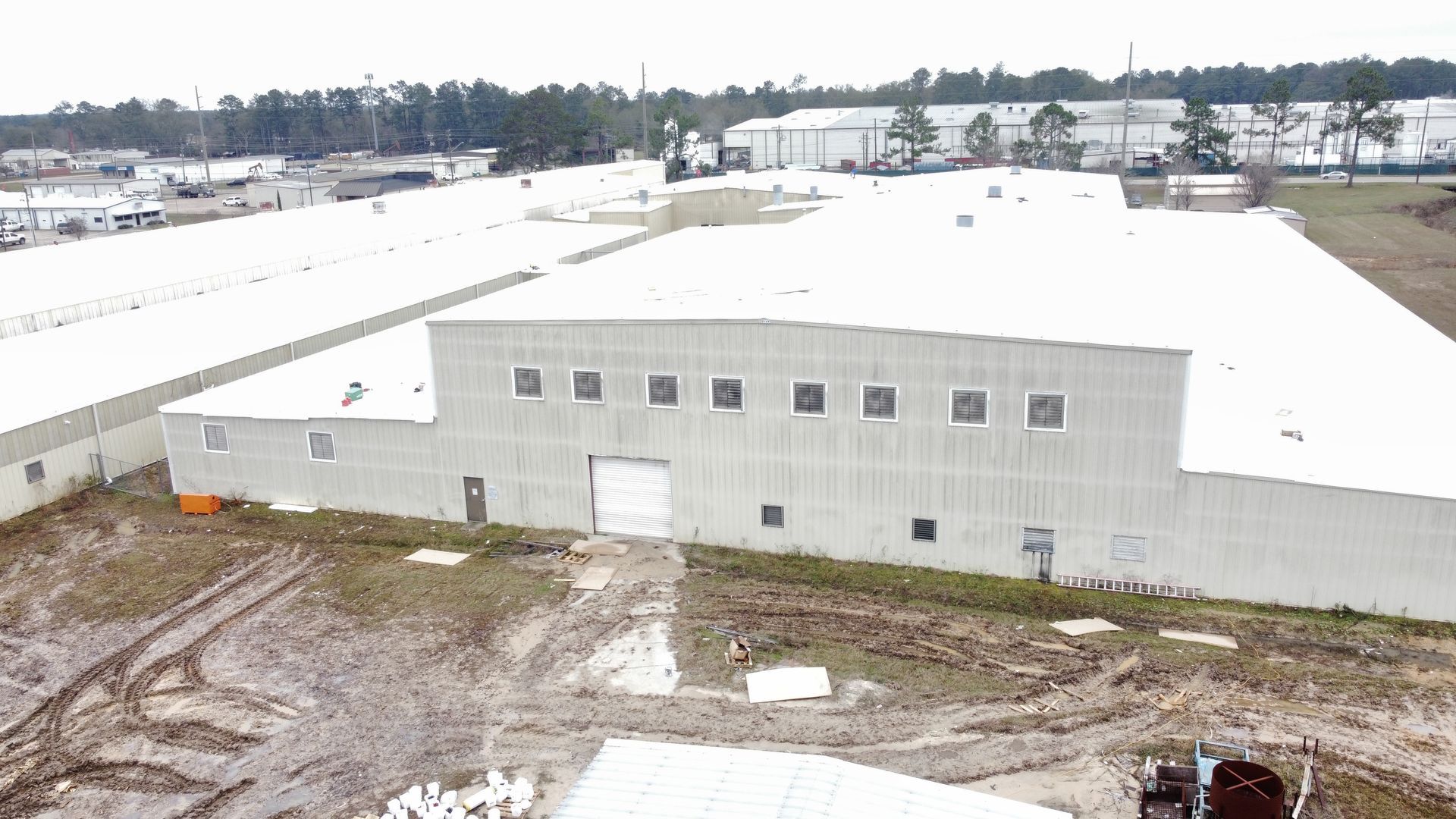 Commercial roofing service