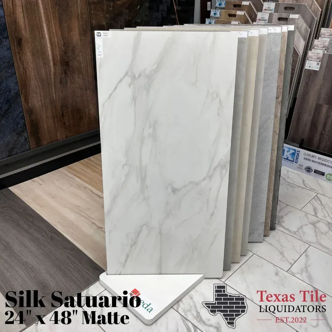 A vertical display of Silk Statuario 24