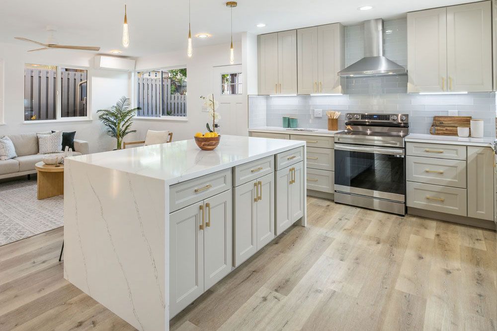 Weston Sand Shaker  Solid Wood Cabinets