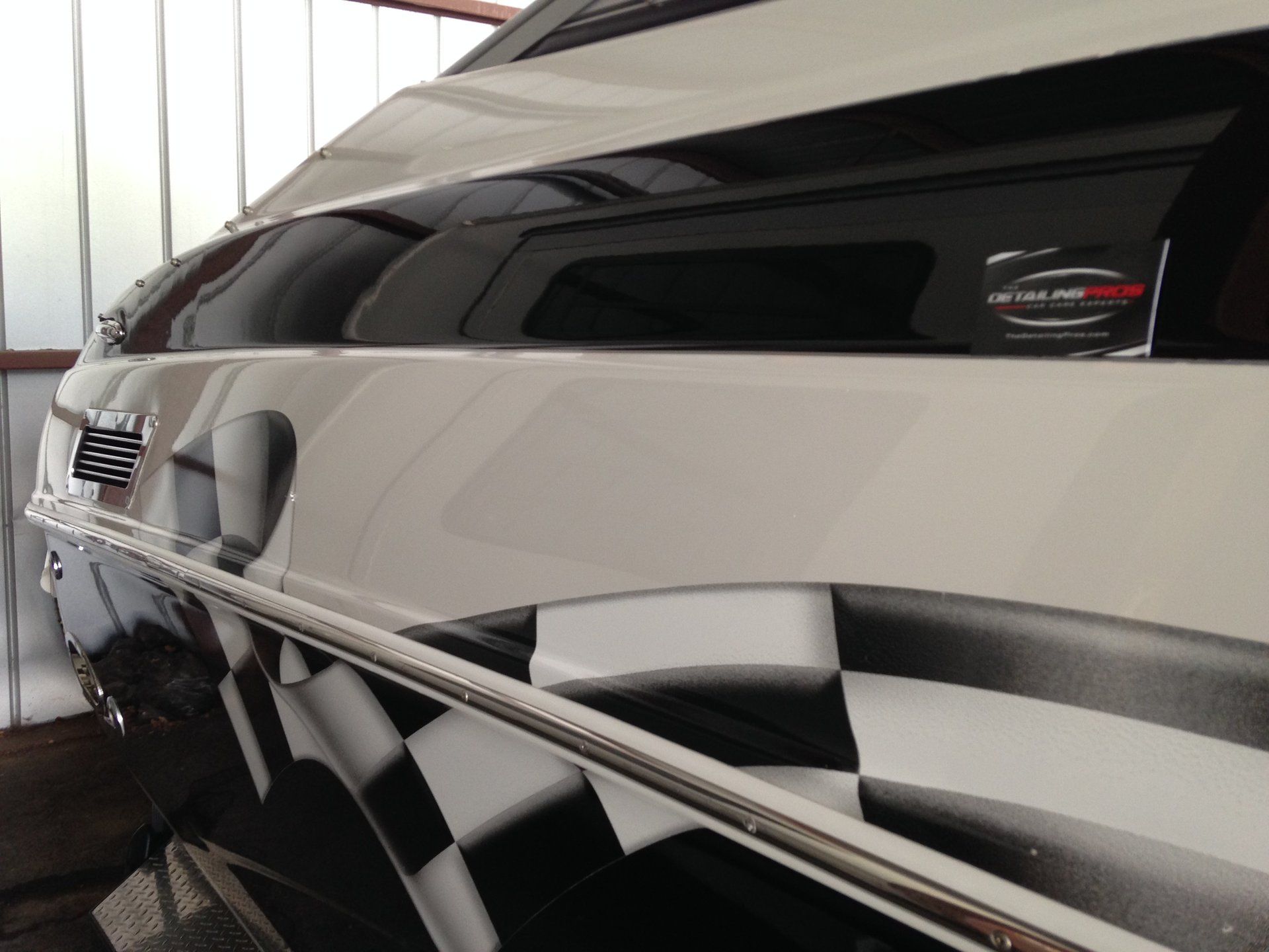 Gelcoat Revitalization and Protection