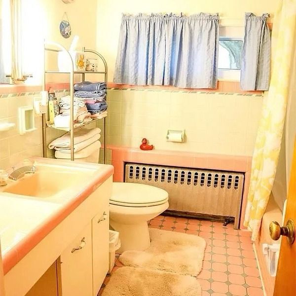 Bathroom painting - before