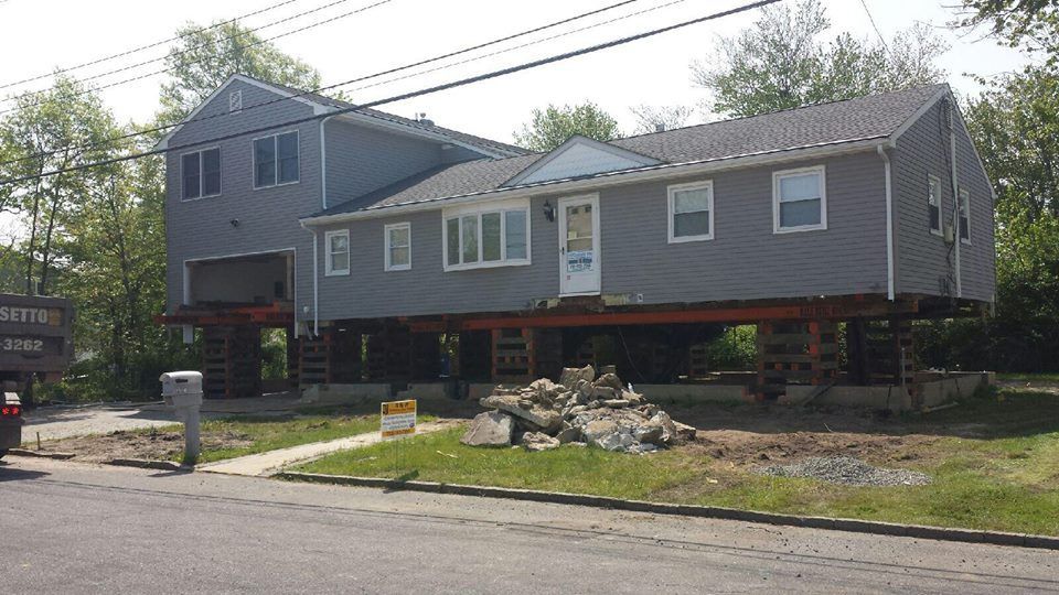 House lifting