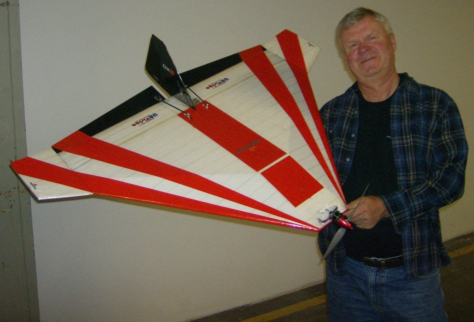 drone red and white stripe