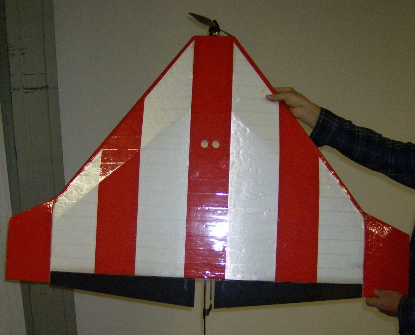 drone red and white stripe