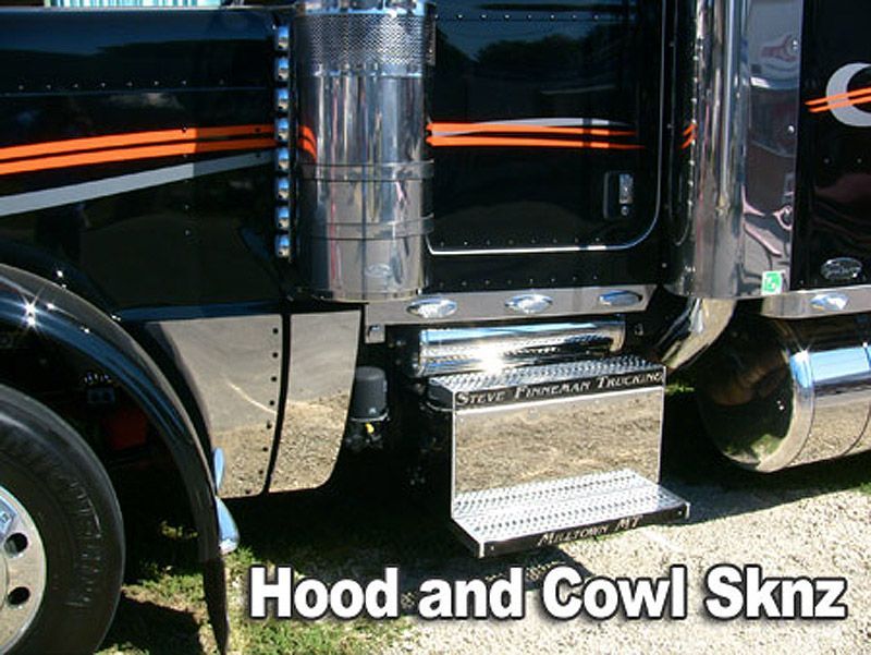 Hood and cowl sknz