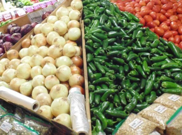 onion, chile and tomato