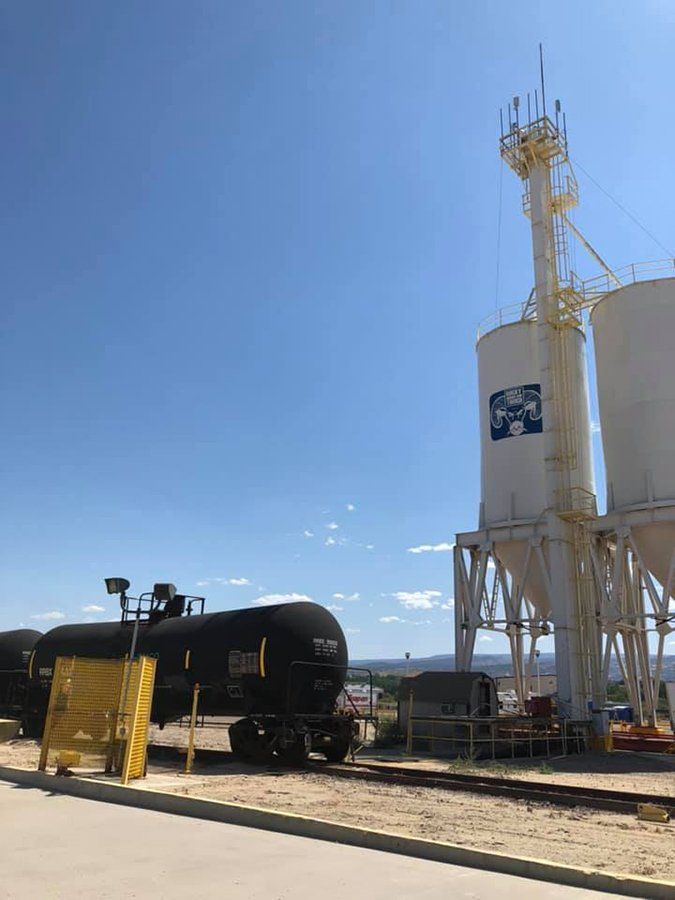 Transloading service on rail road