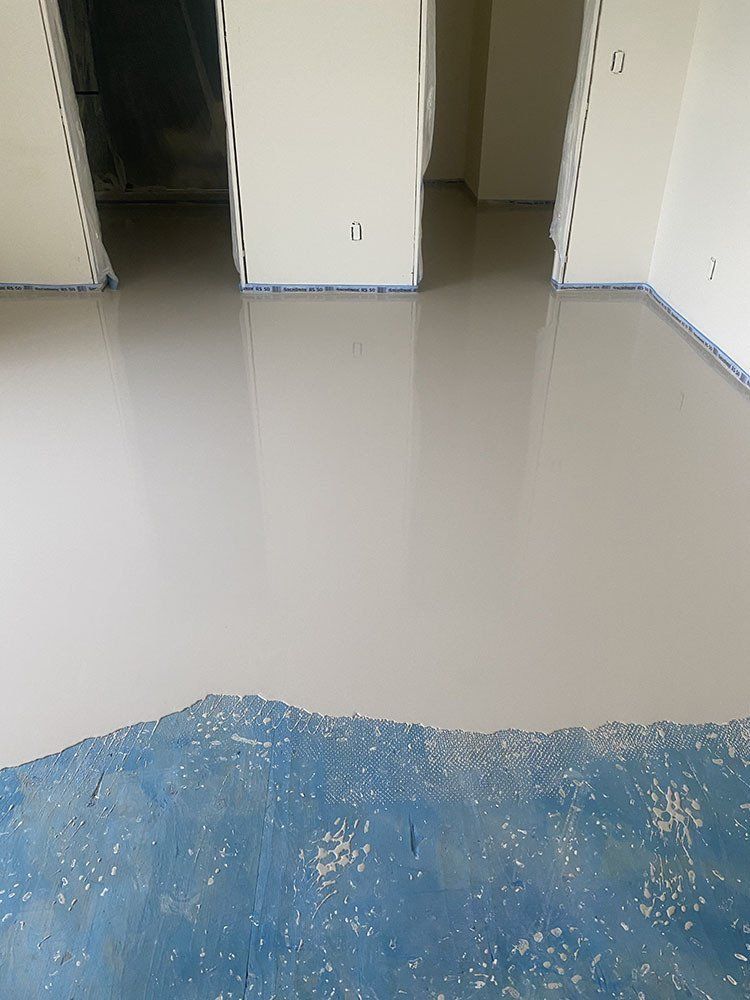 self-leveling floor