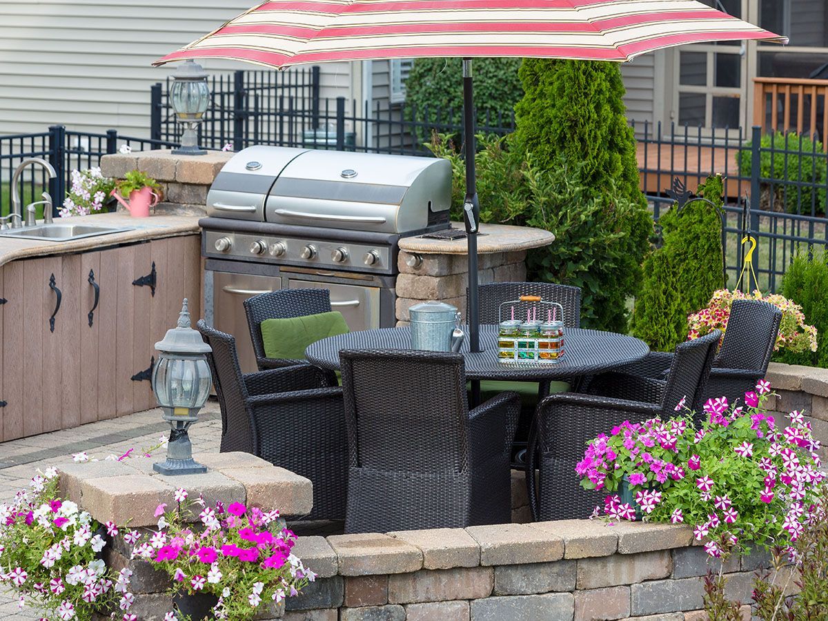 A beautiful outdoor kitchen