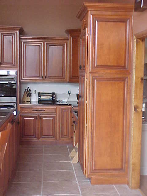 Kitchen cabinet