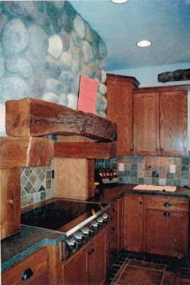 Kitchen cabinet