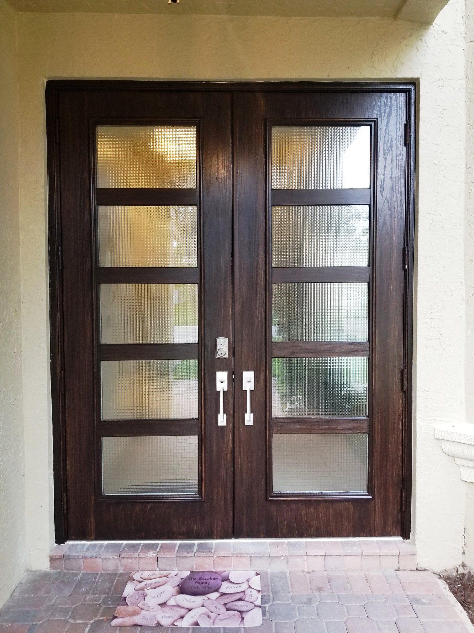 Commercial door