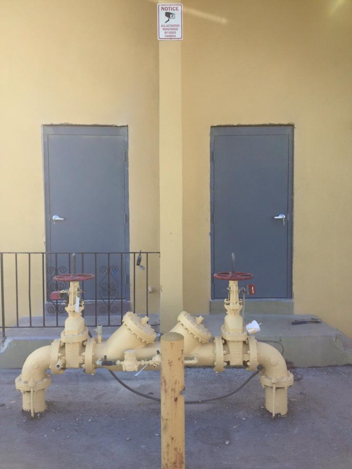 Commercial door