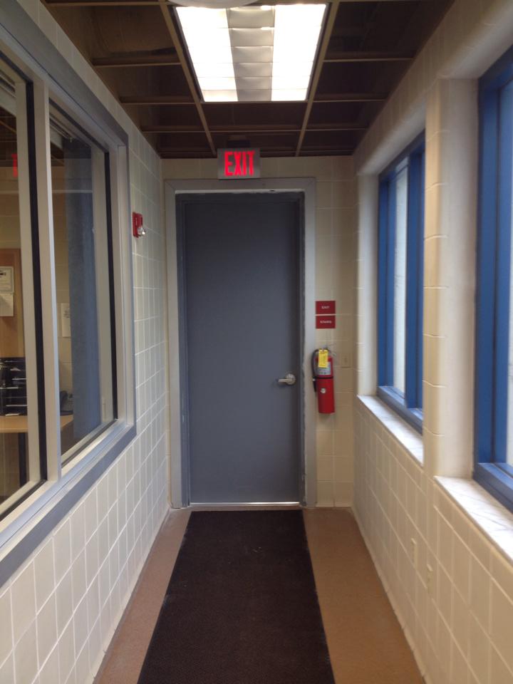 Commercial door