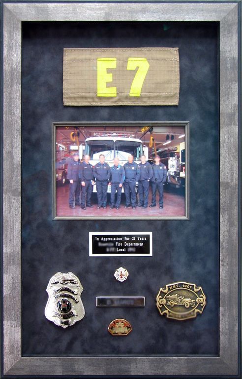 Shadow box frame