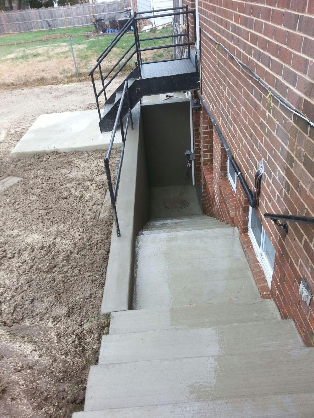 EXTERIOR STAIRWELLS