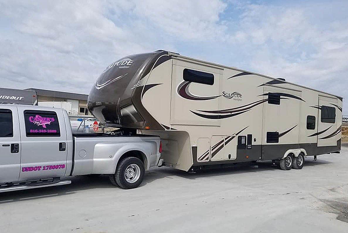 RVs towing