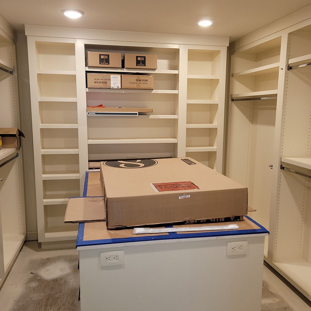 Walk-in closet