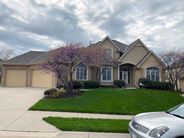 Home exterior painting in Omaha Nebraska
