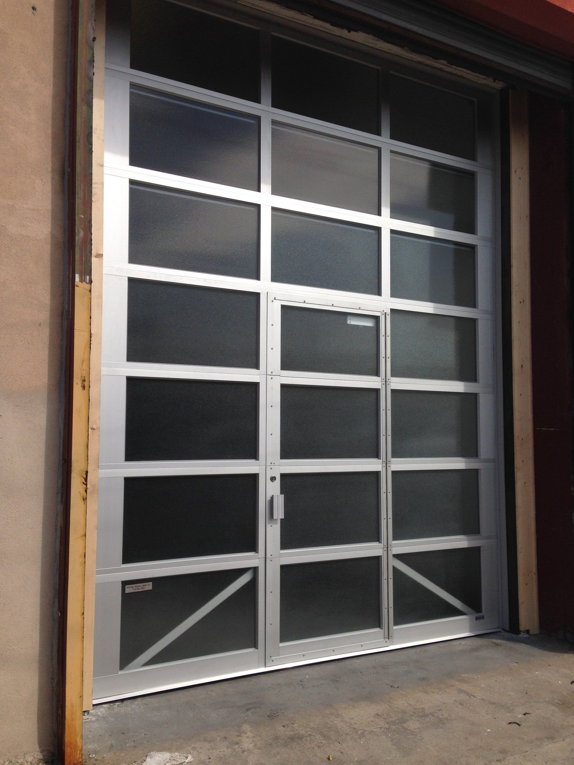 ADA compliant no step over pass door