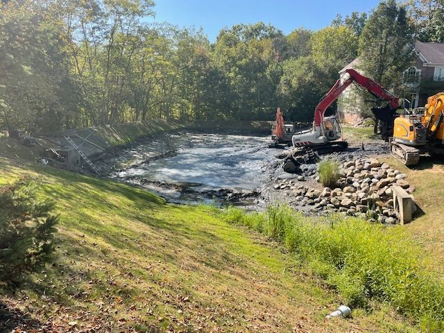 Excavating/pond retention project