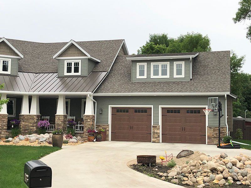 #14 Medium oak. Long raised panel with Stockbridge windows.