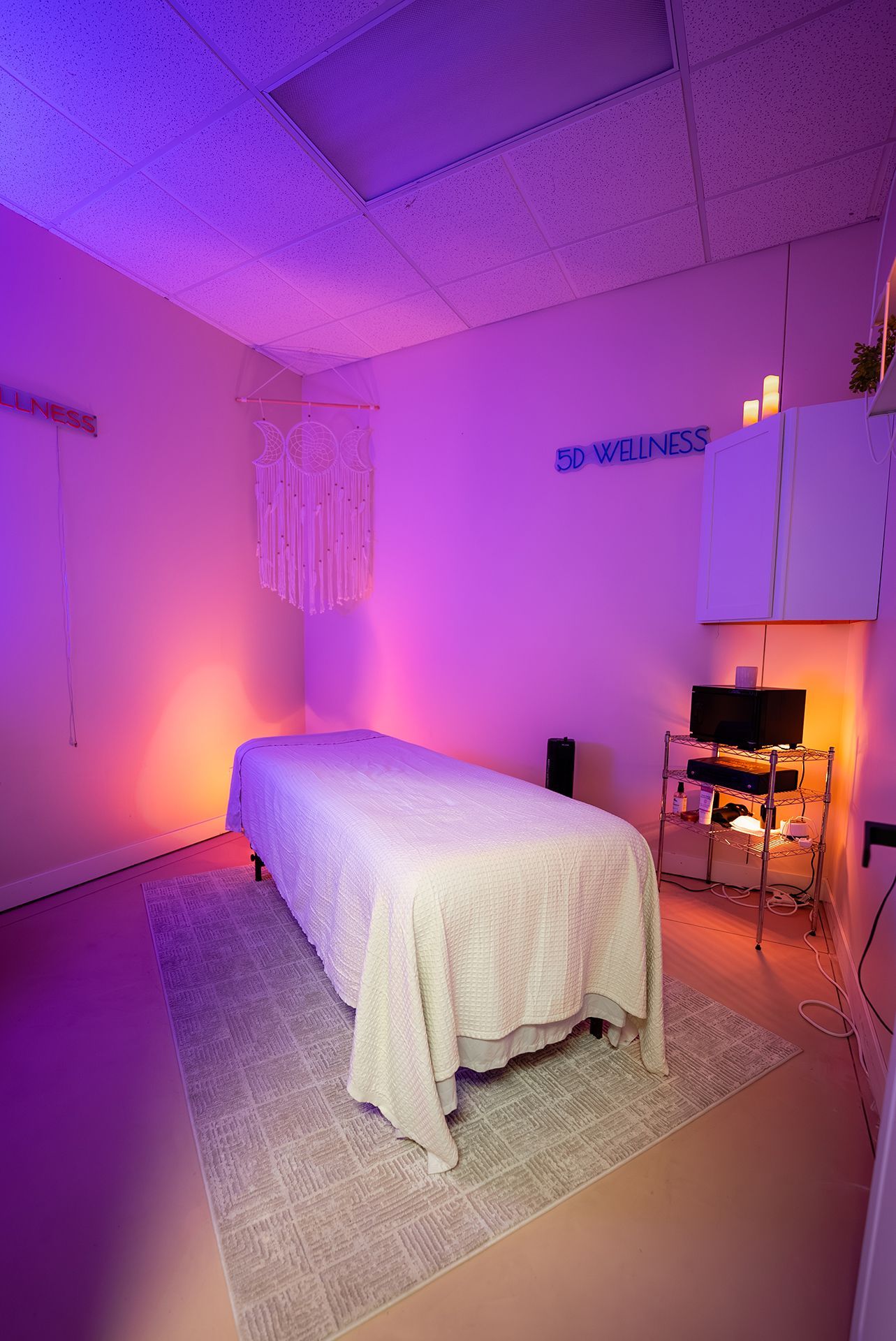 Massage therapy room