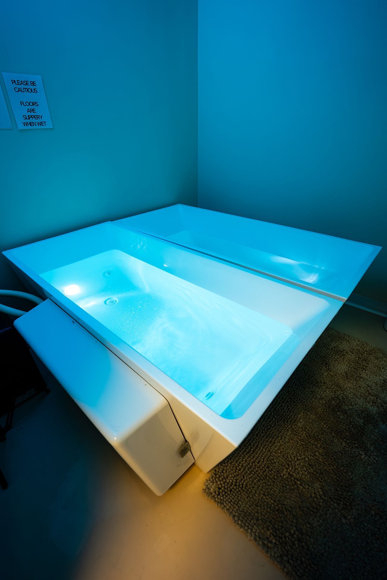 Two cold plunge tubs
