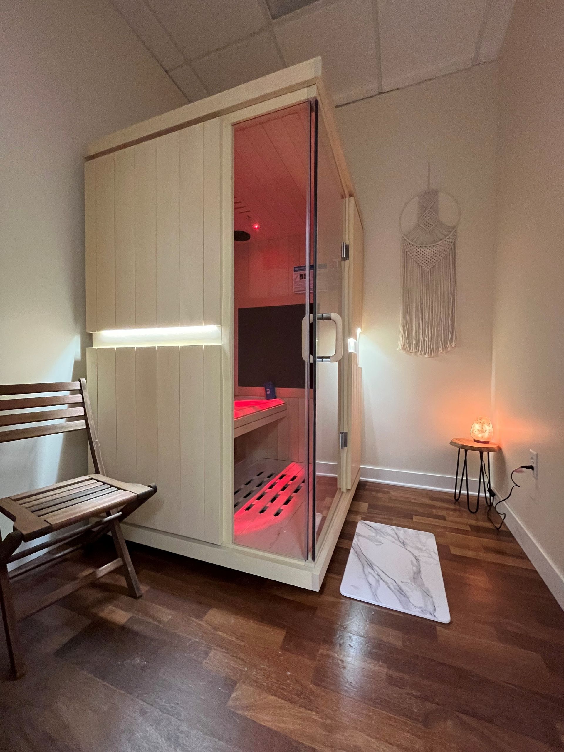 infrared sauna, steam room 