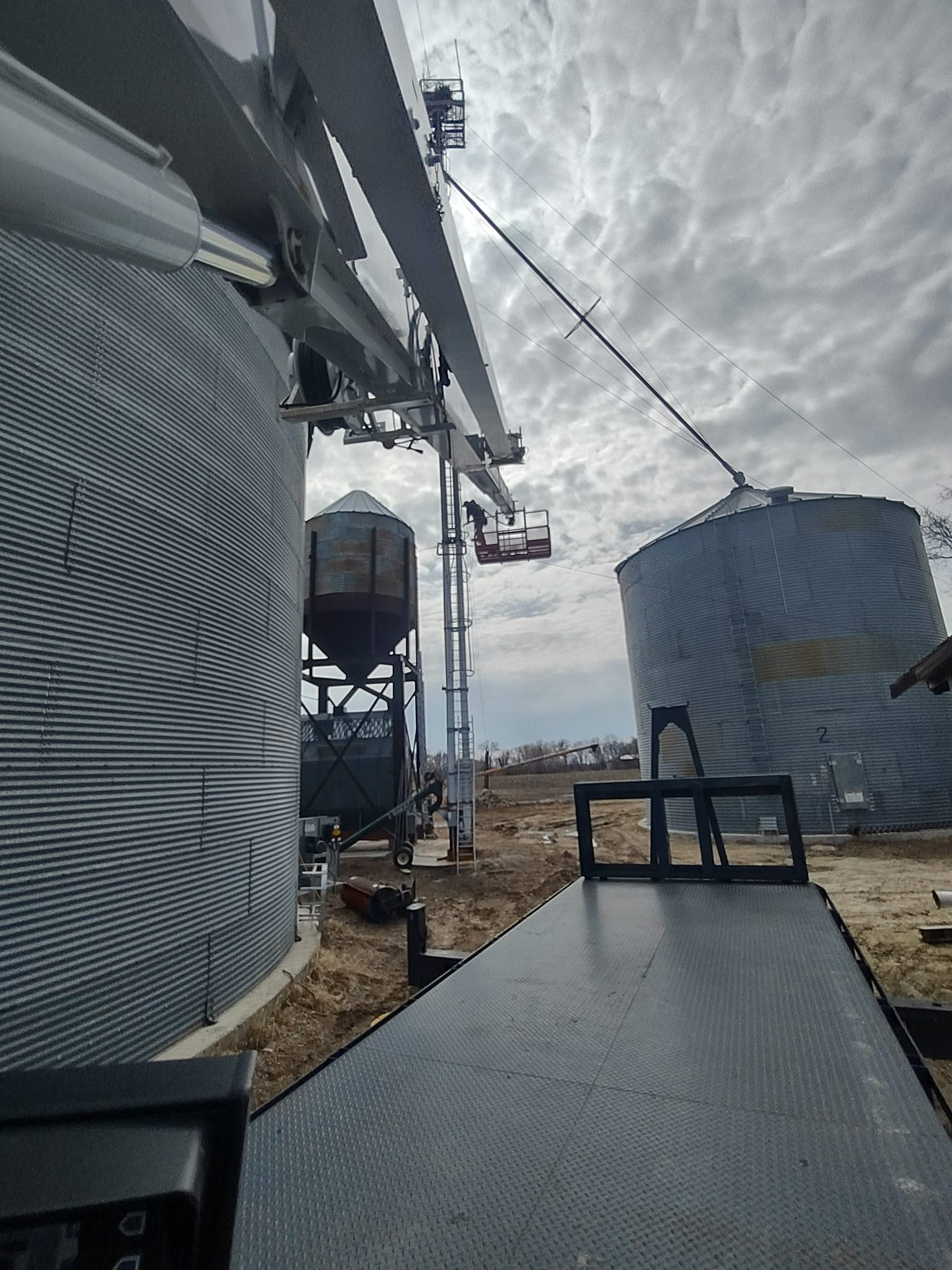 Commercial crane services