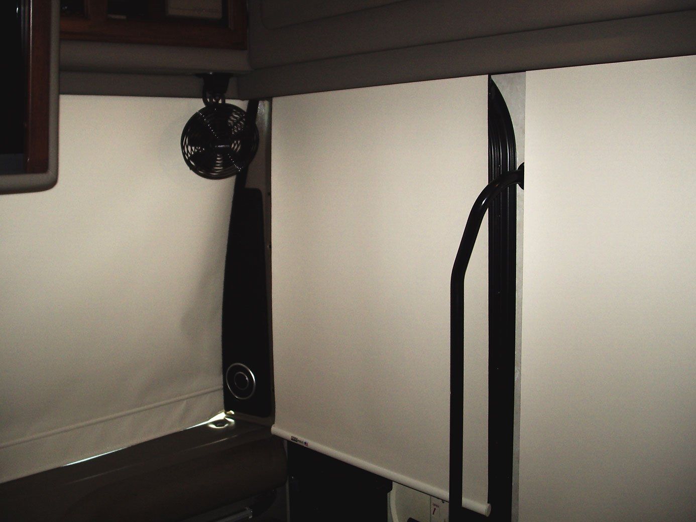 Window roller shades