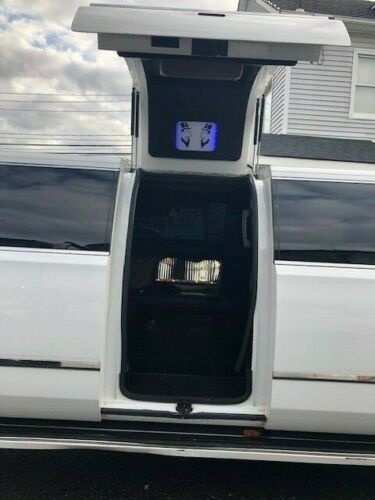 Escalade limo door