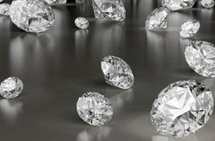 Different sizes of diamonds