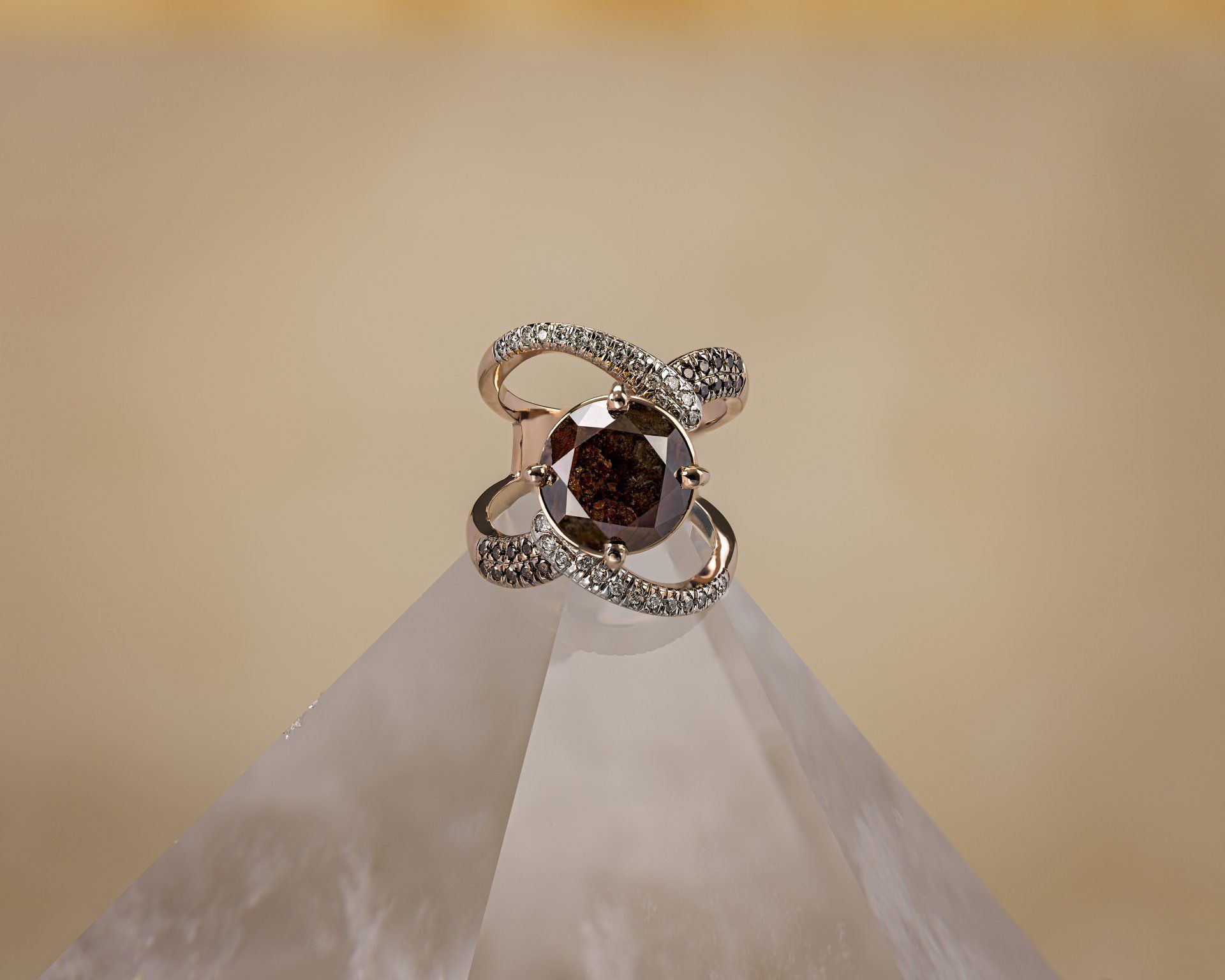 Elegant ring design