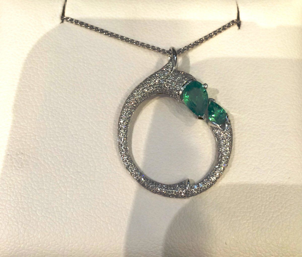 Stylish necklace design