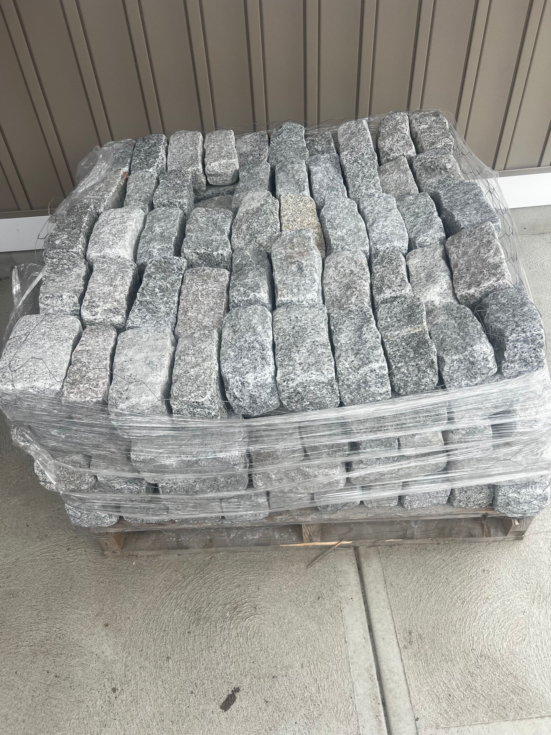 Cobble 4x4x8 Landscape