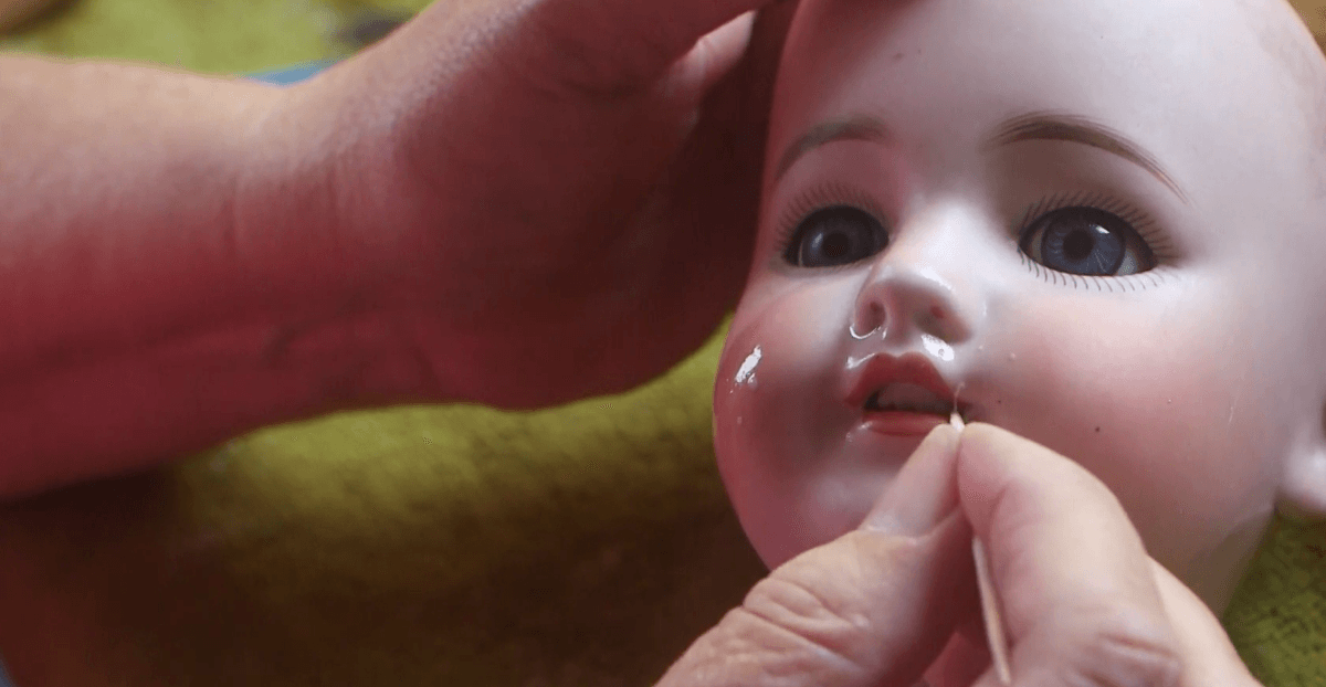 doll face getting painted