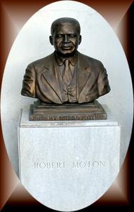 Robert Moton's Statue
