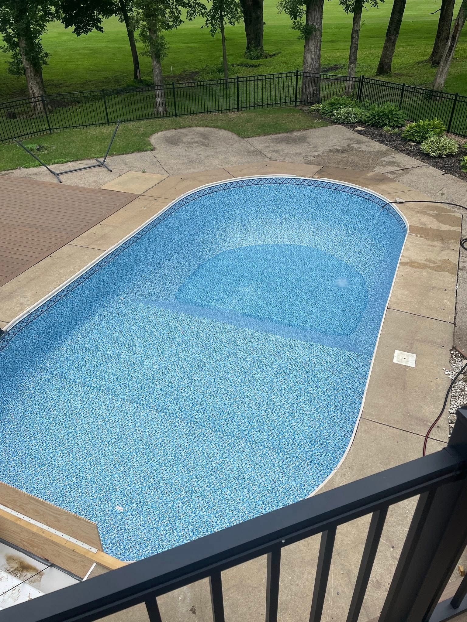 Tubs R Us Pools & Spas