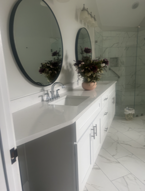 white bathroom cabinets with mirrors