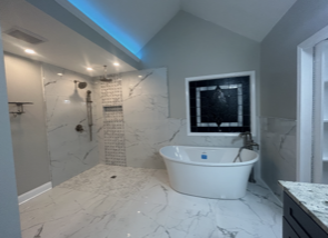 Bathroom with bathtub 