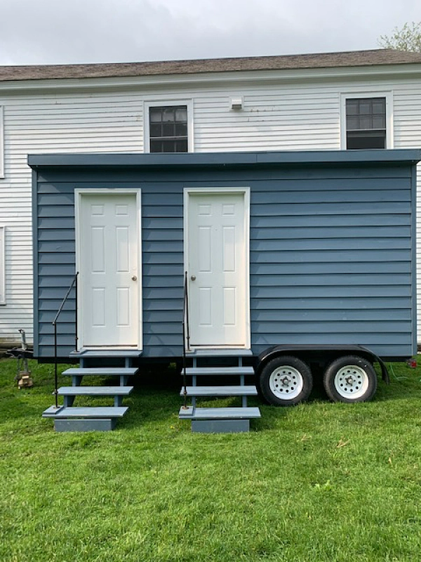 Wedding bathroom trailer