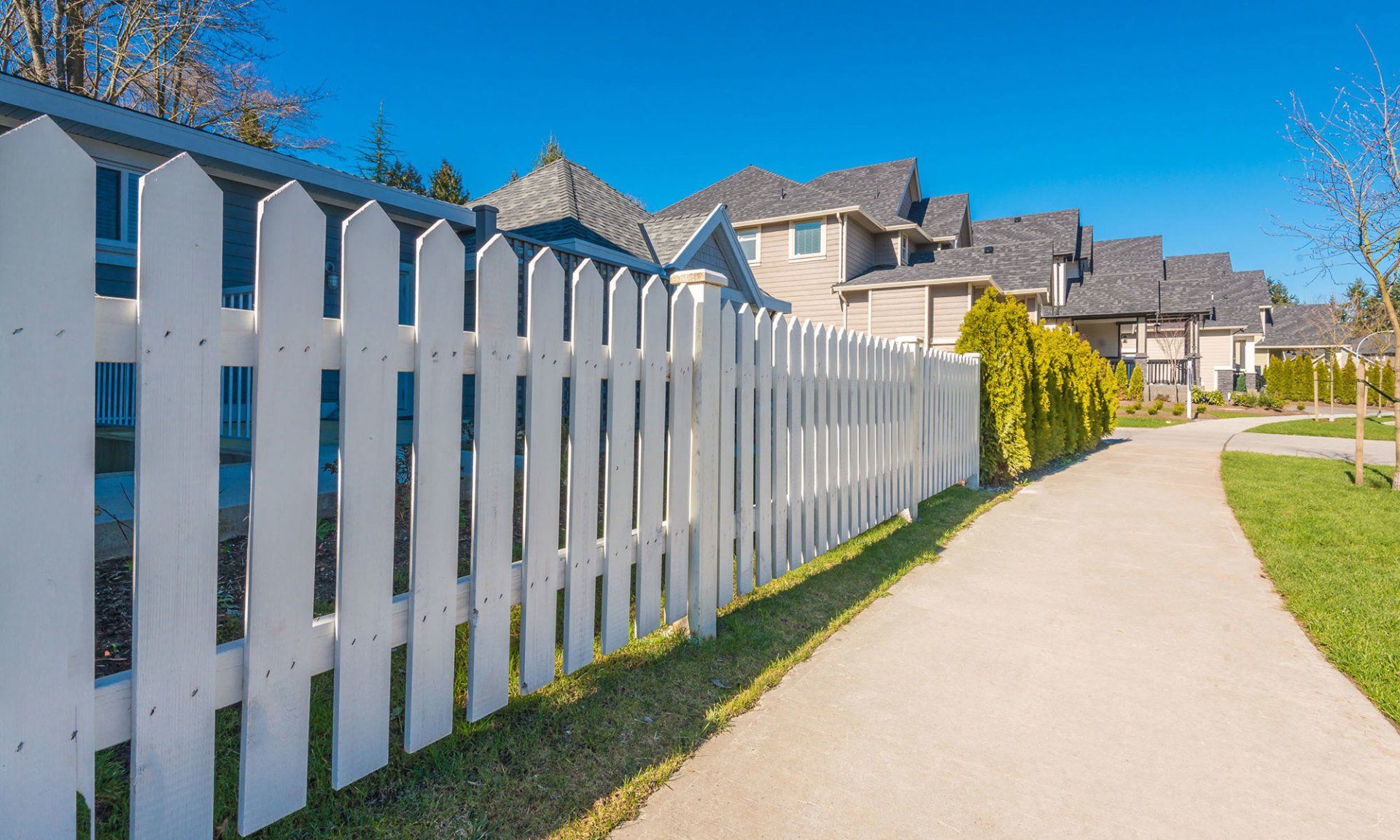 B & B Fence | Fencing Contractor | Clinton Township, MI