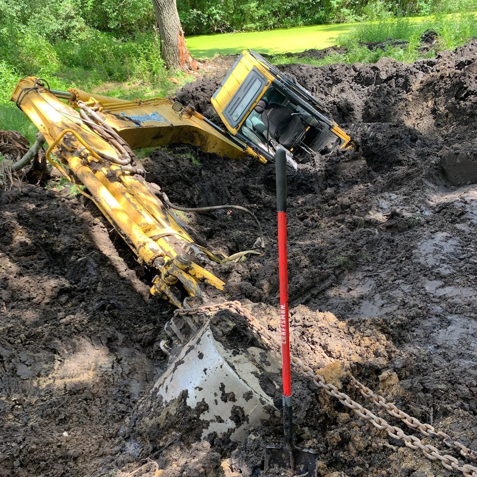 Submerged tractor recovery