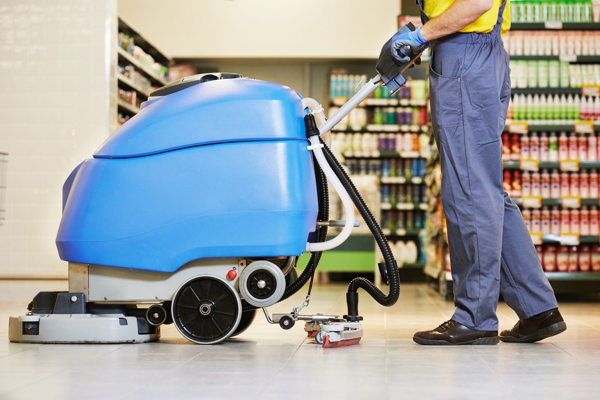 floor cleaning on supermarket