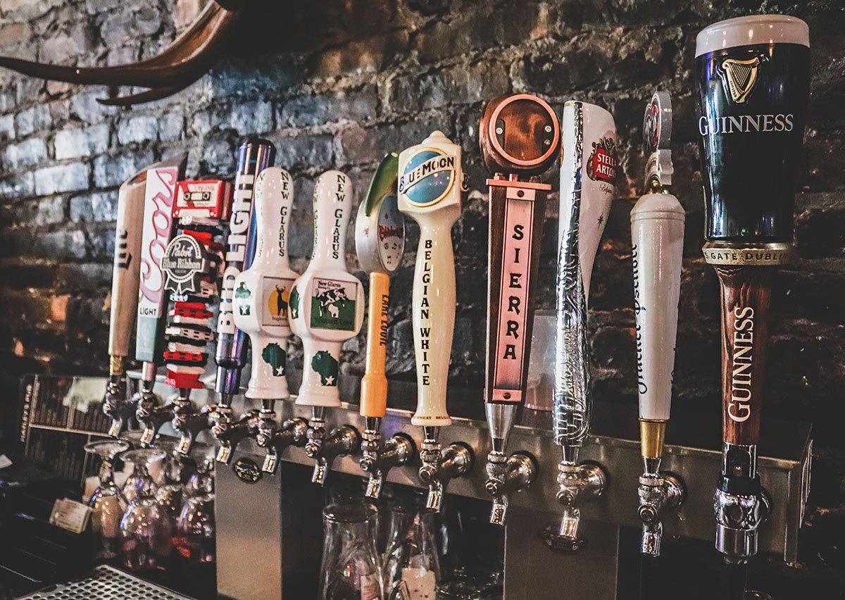 Hatley's Pub Bar and Restaurant Beloit, WI