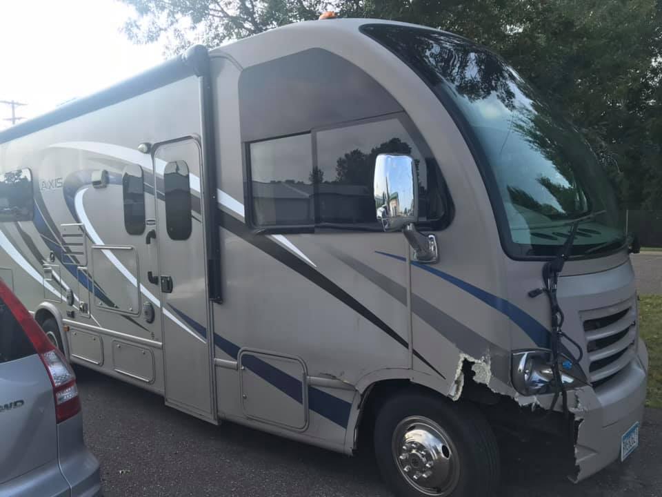 RV collision and paint repair services