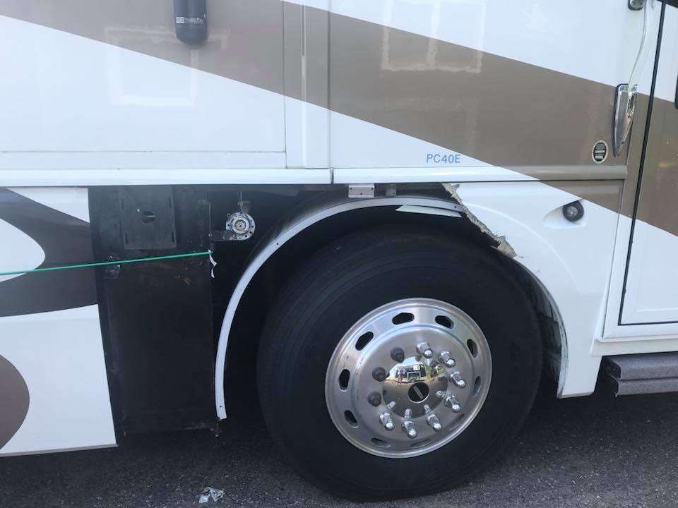 RV collision and paint repair services