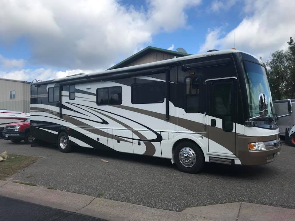 RV collision and paint repair services